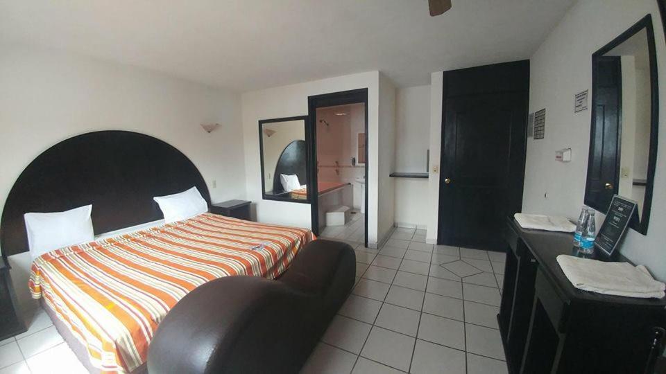 Hotel Omni Morelia Extérieur photo